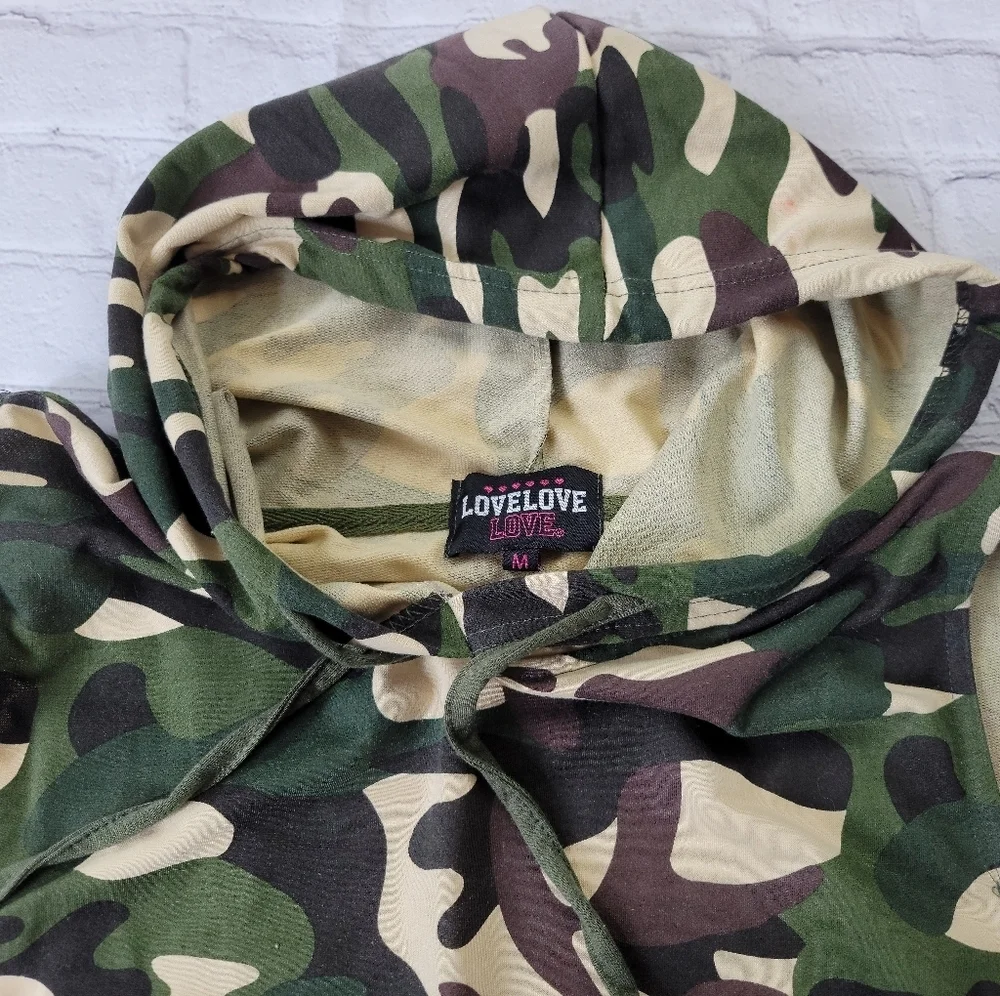 Love‎ love love Camouflage hoodie 2pc shorts set